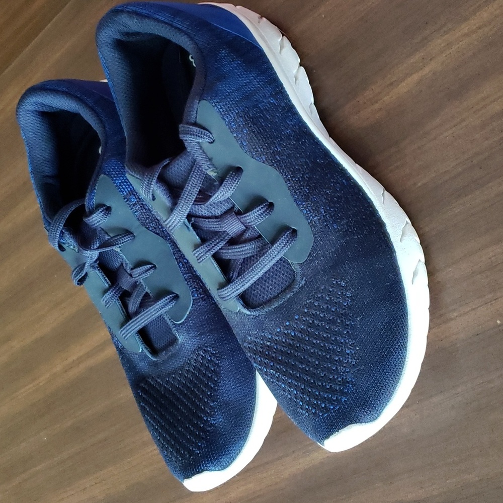 Mens Athletic Works Mesh Shoes Size 8.5